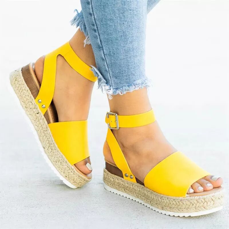 Fashionable Tassel Casual Shoes